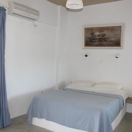 Ferienwohnung Pansion Andreas Tínos Exterior foto